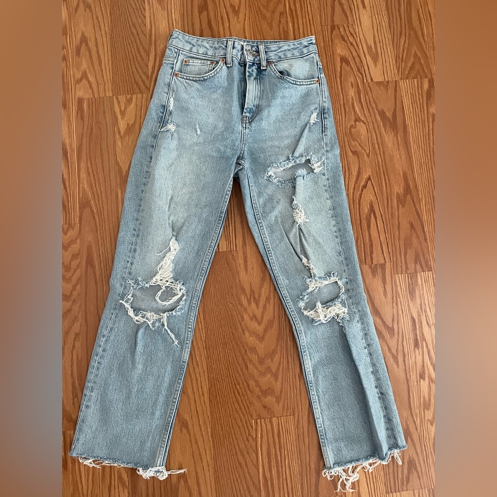 Topshop high rise distressed ankle jean size 25